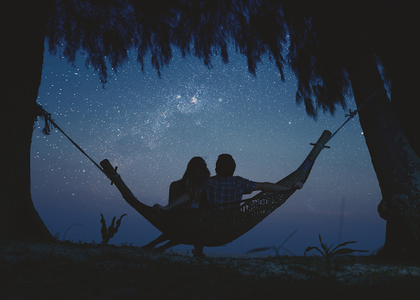 couple-star-gazing-universe-love-paradise-vacation-nature-wonder-night-sky