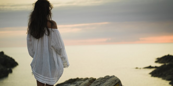 o-WOMAN-LOOKING-AT-SUNSET-facebook.jpg